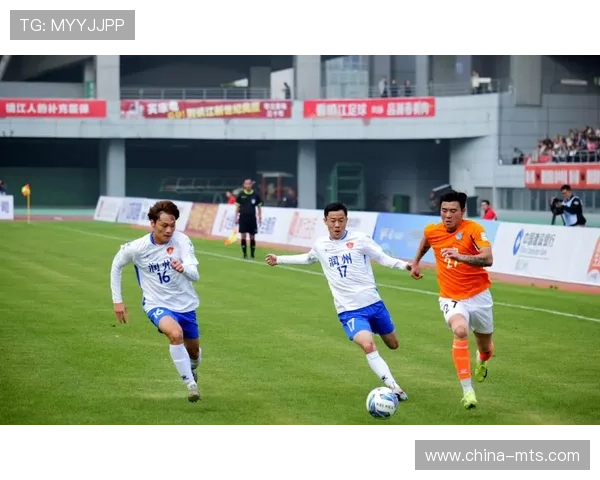 足球明星齐聚芜湖激情对决点燃城市热情与梦想 足球明星齐聚芜湖激情对决点燃城市热情与梦想